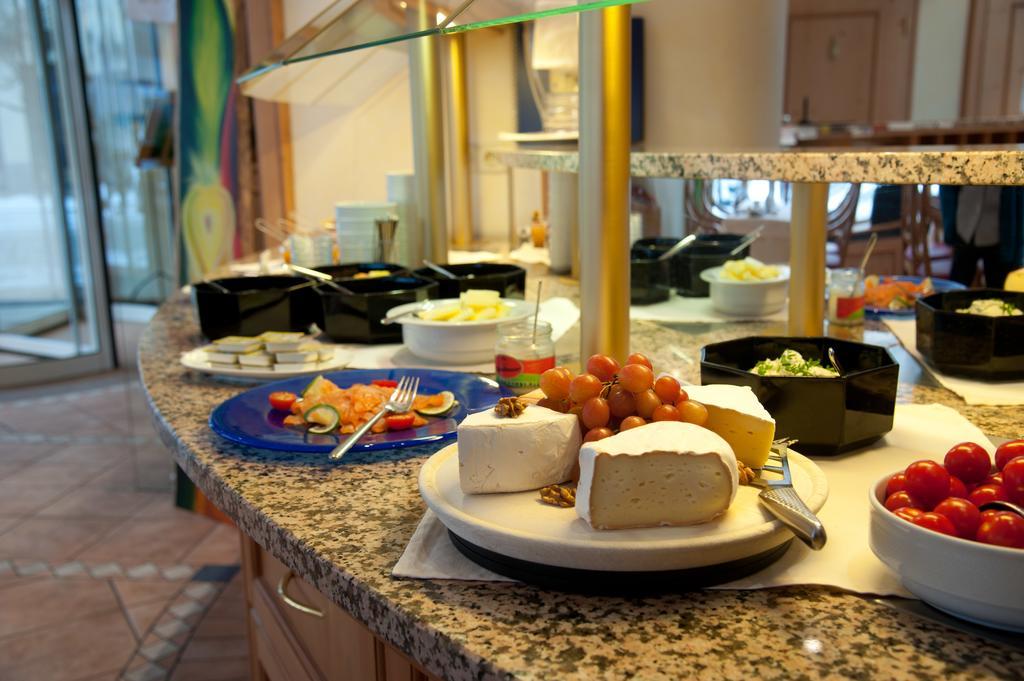 Hotel Mehl نيوماركت إن دير أوبيرفالز المظهر الخارجي الصورة